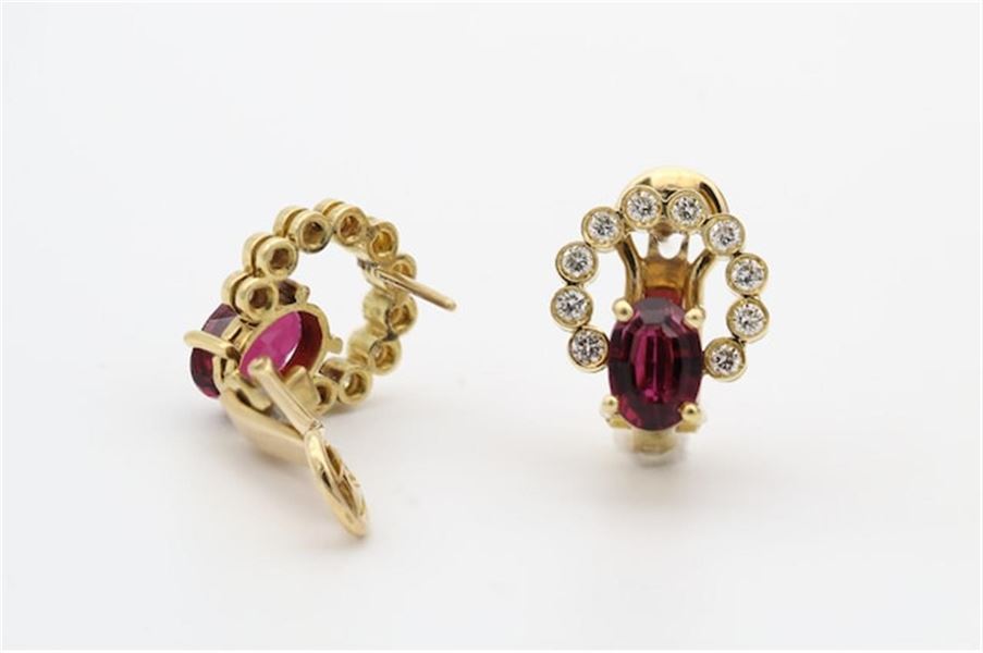 Guld orreringe en tidlos tilfojelse til dit smykkeskrin